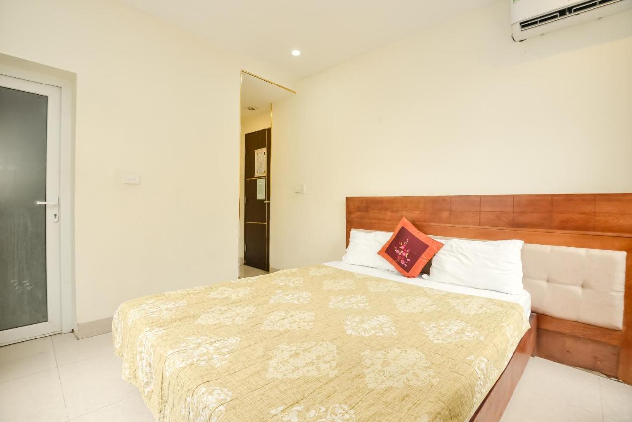 OYO 1095 Ha Noi Vang Hotel Hanoi Buitenkant foto